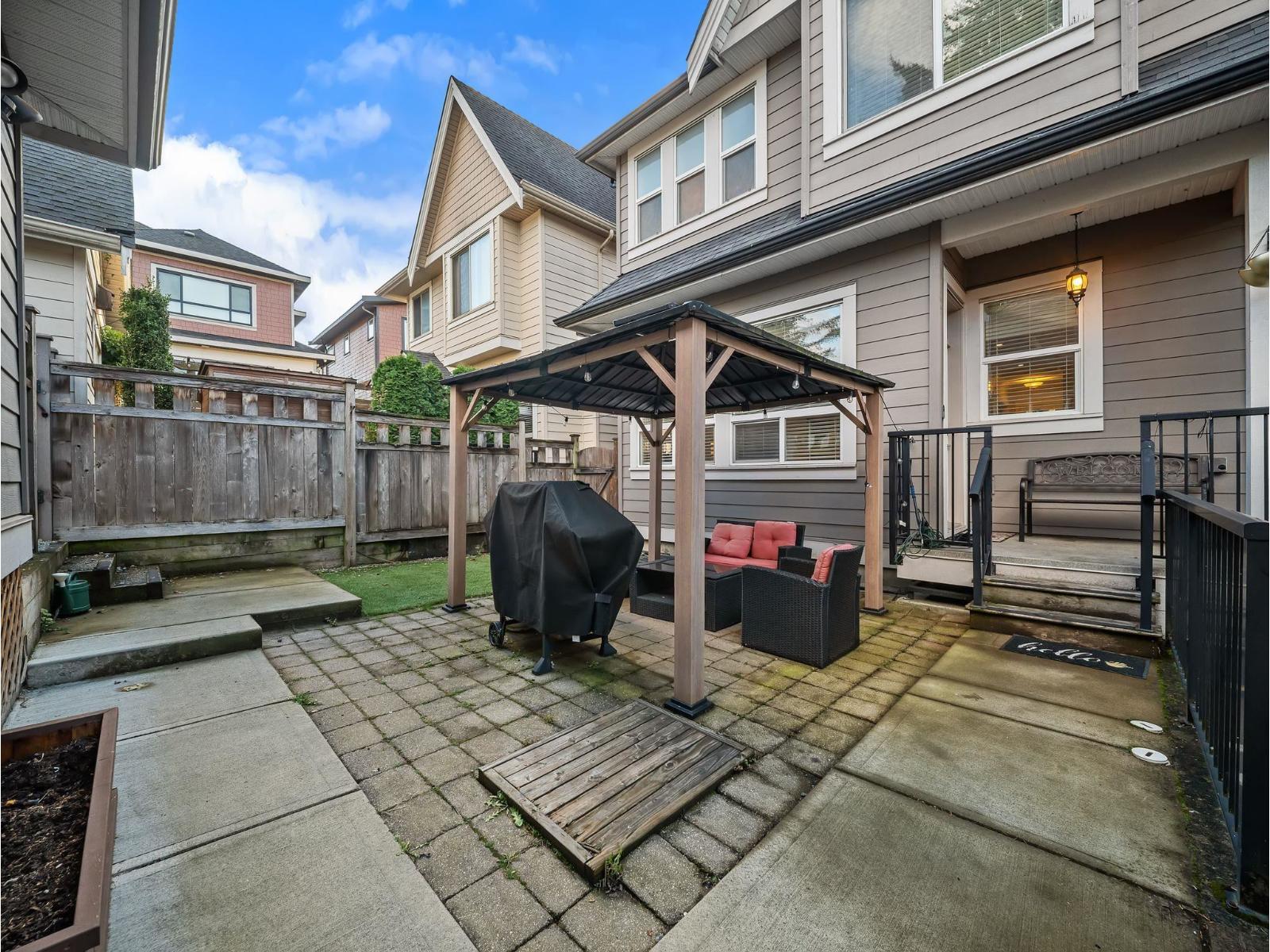 2830 160 Street Property Photo 32
