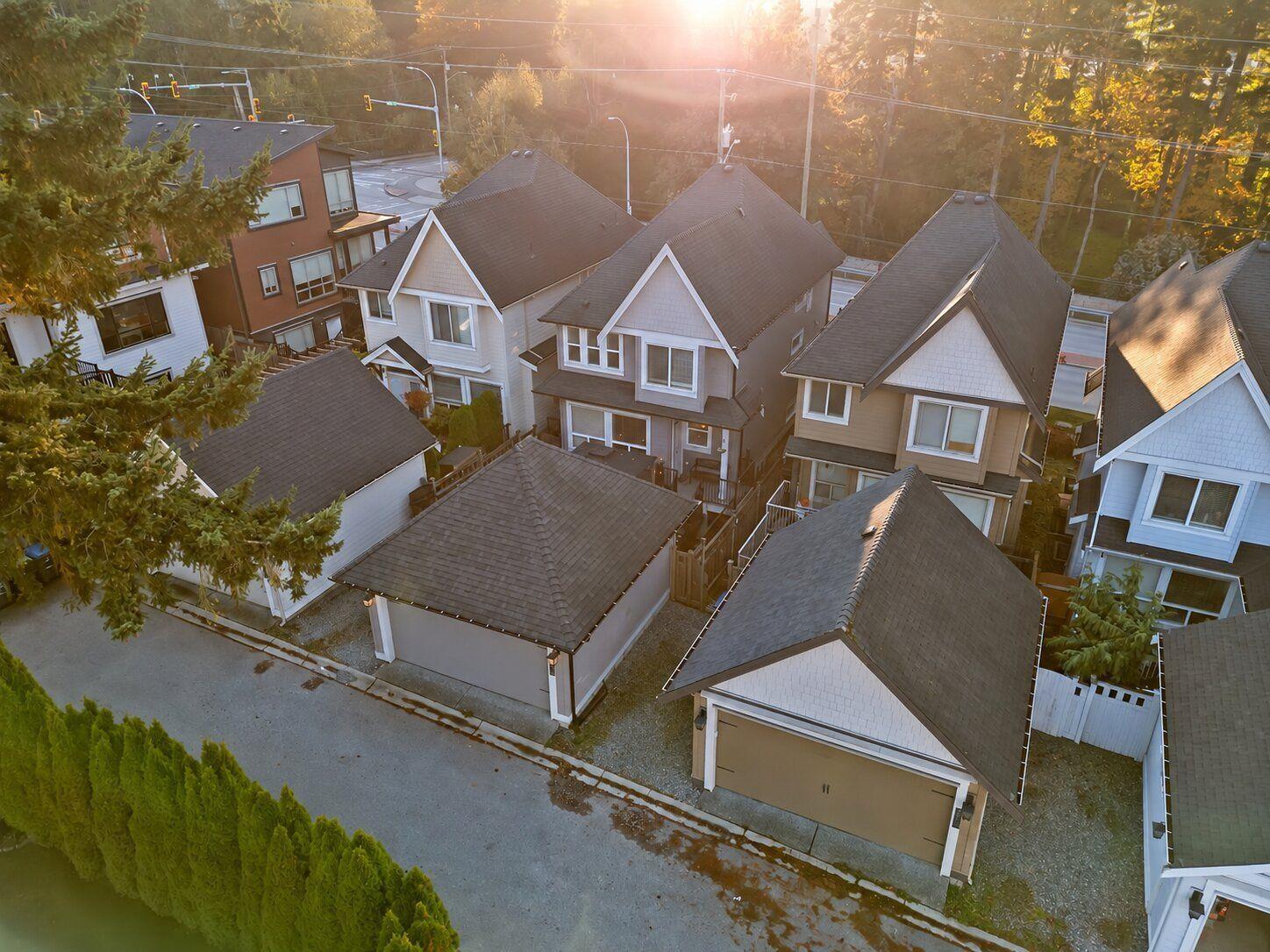2830 160 Street Property Photo 36