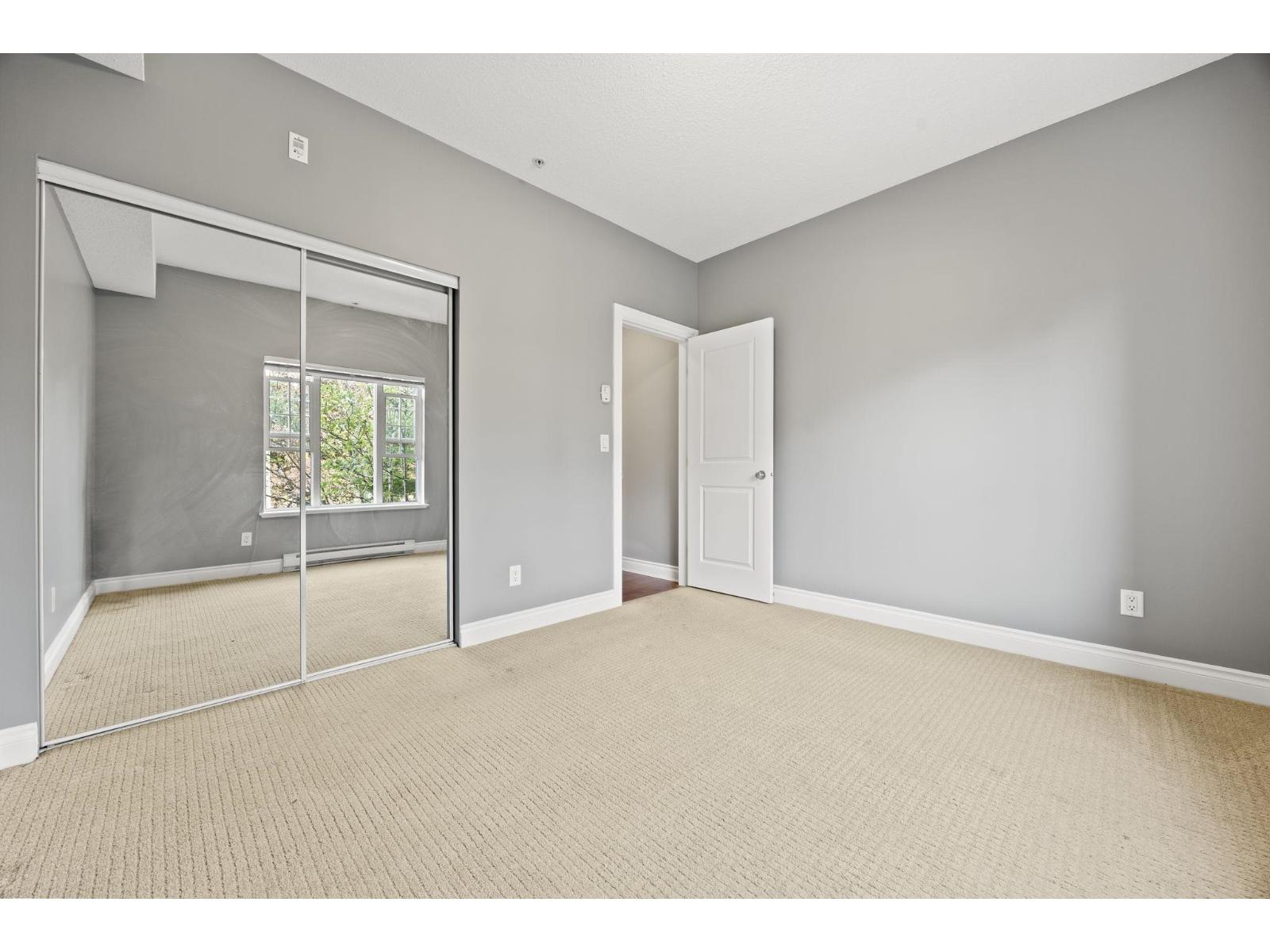 201 20286 53a Avenue Property Photo 12