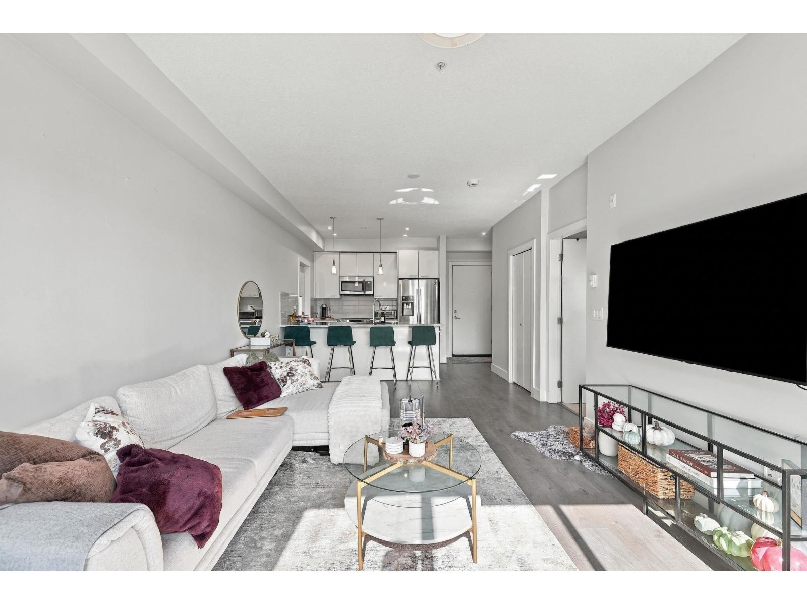 210 5485 Brydon Crescent Property Photo 10