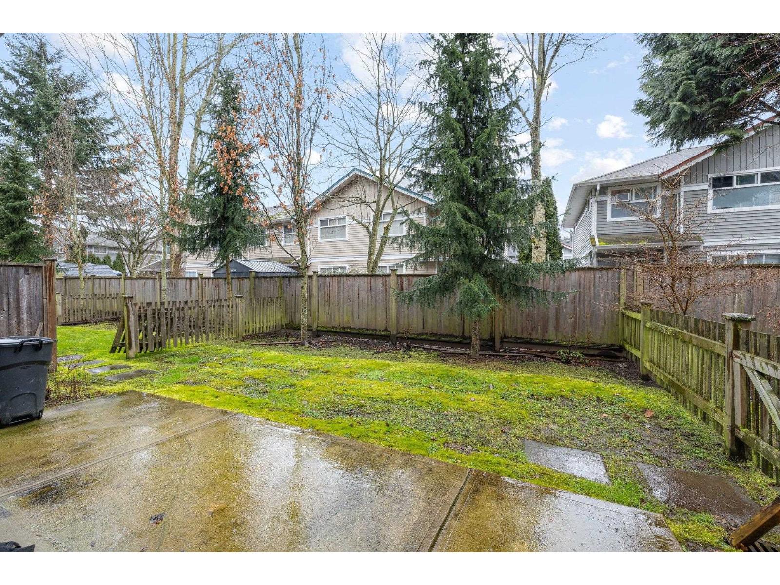 17 6971 122 Street Property Photo 16