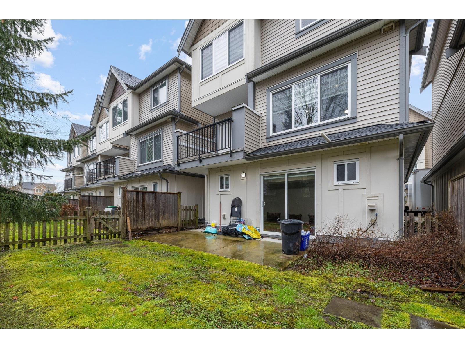 17 6971 122 Street Property Photo 17
