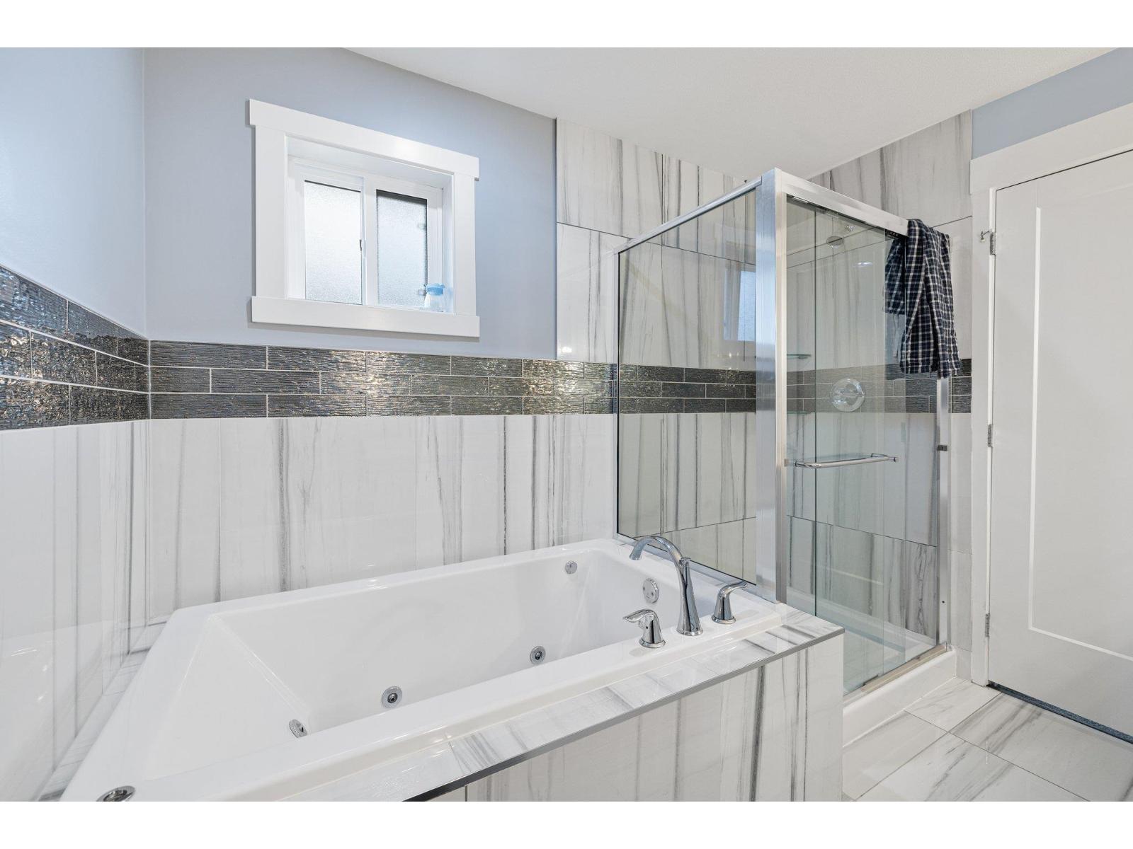 17 6971 122 Street Property Photo 22