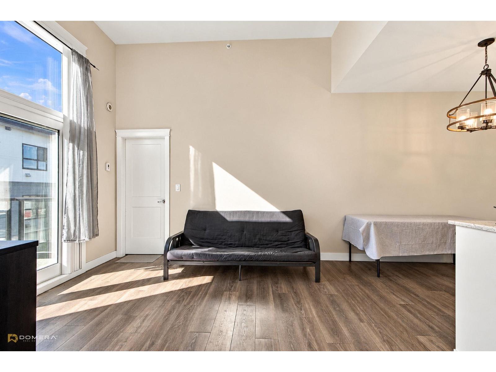 602 11077 Ravine Road Property Photo 9