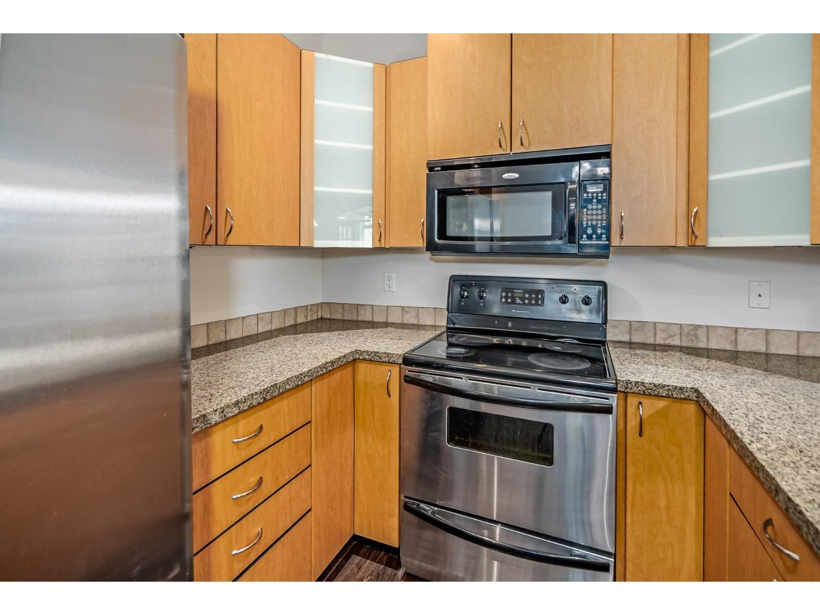 207 33485 South Fraser Way Property Photo 19