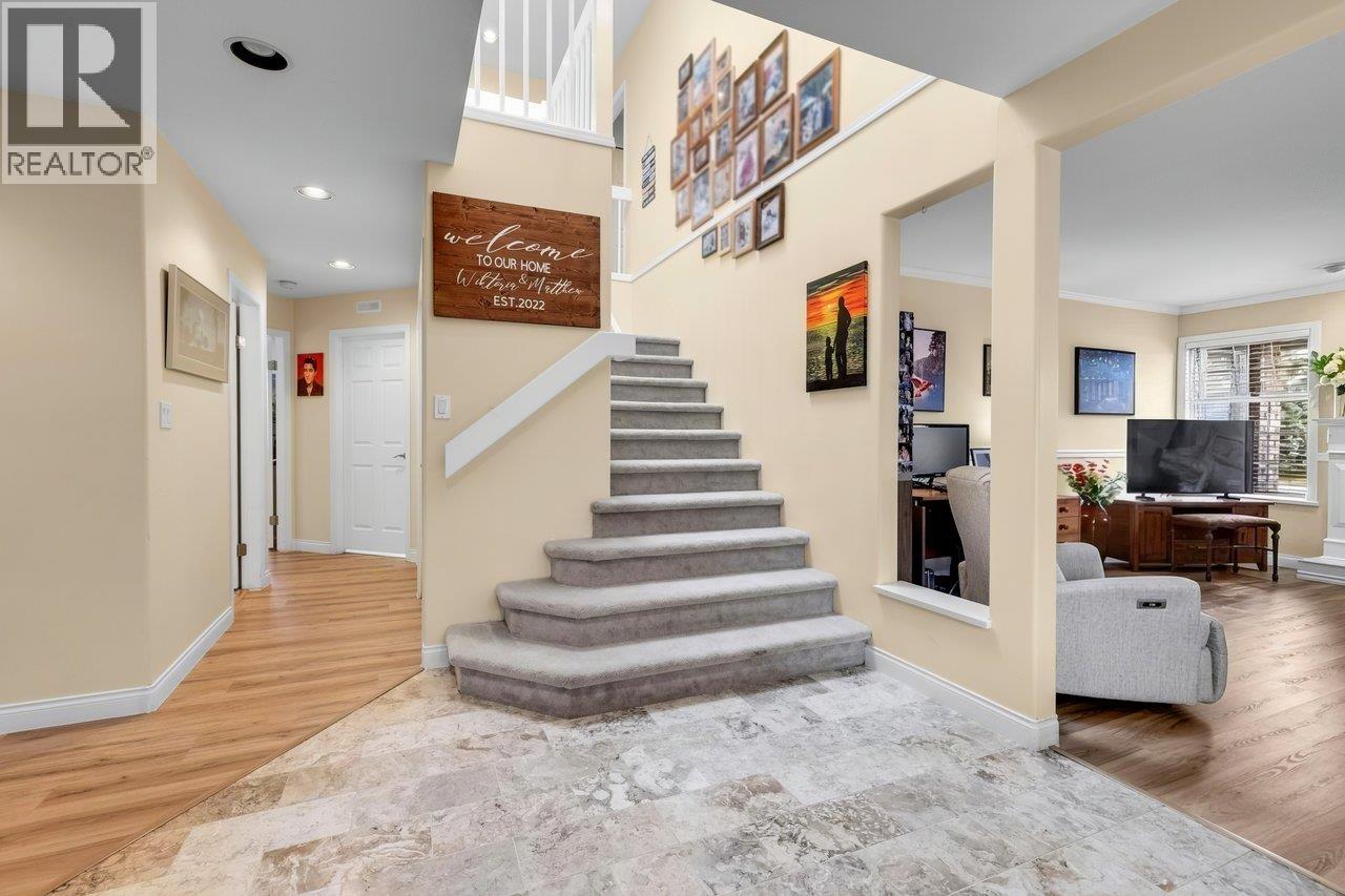 4463 Dawn Place Property Photo 4