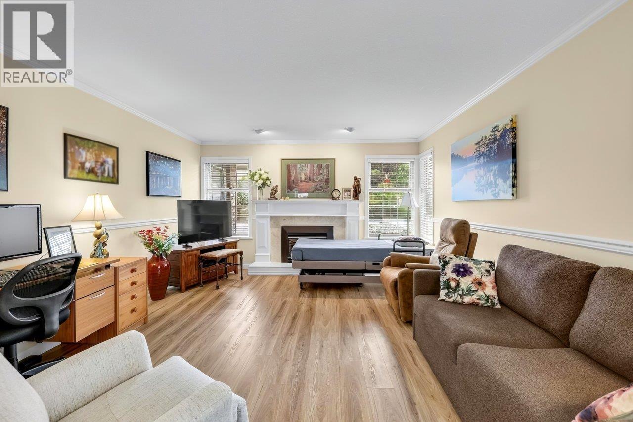 4463 Dawn Place Property Photo 6