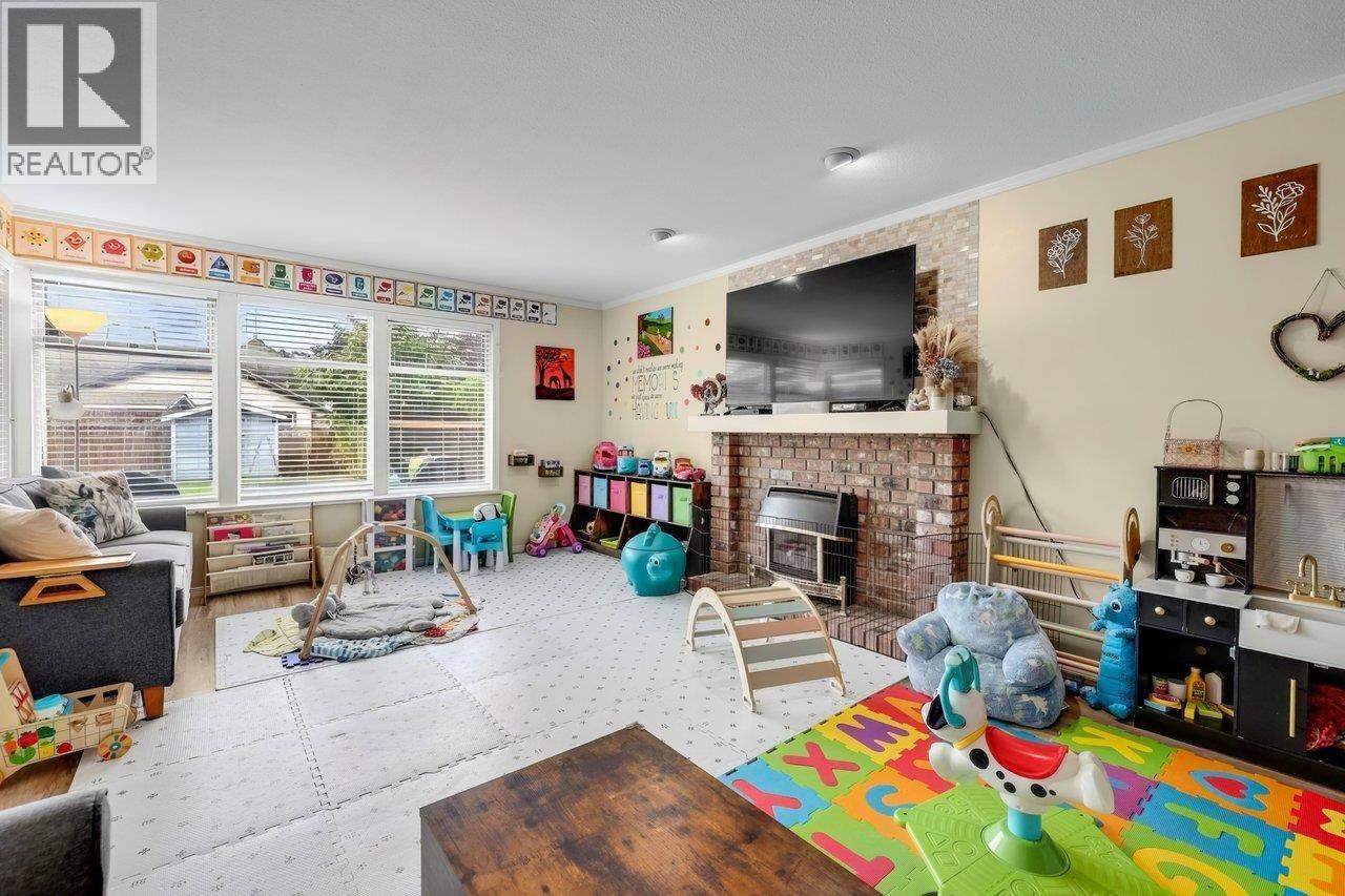 4463 Dawn Place Property Photo 13