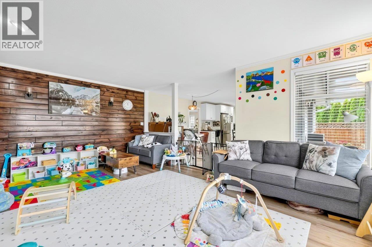 4463 Dawn Place Property Photo 14