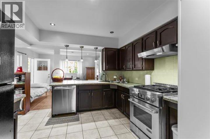 410 Hadden Drive Property Photo 12