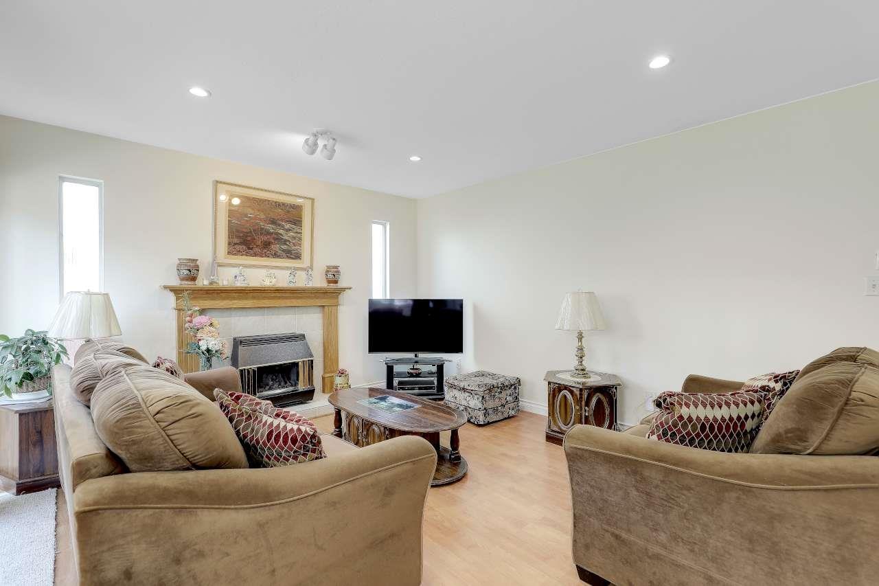 9433 164 Street Property Photo 13