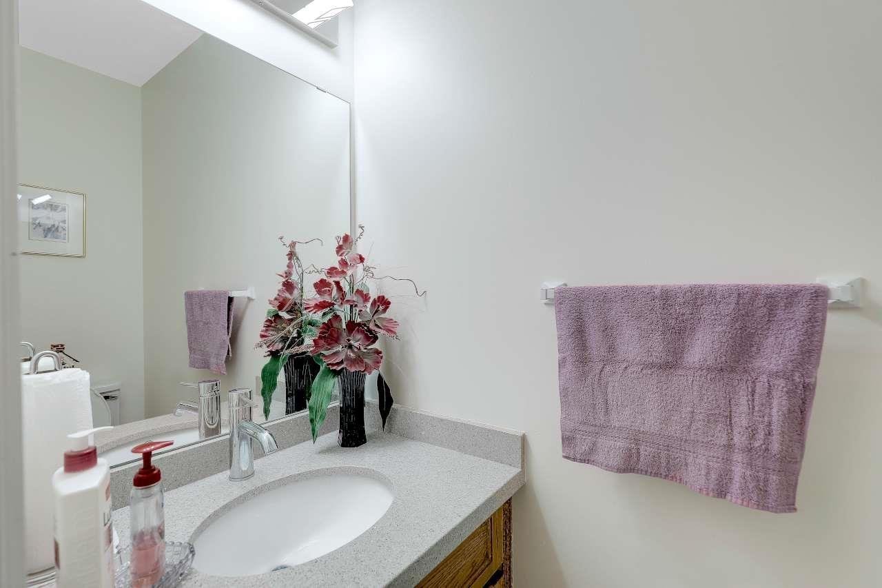 9433 164 Street Property Photo 19
