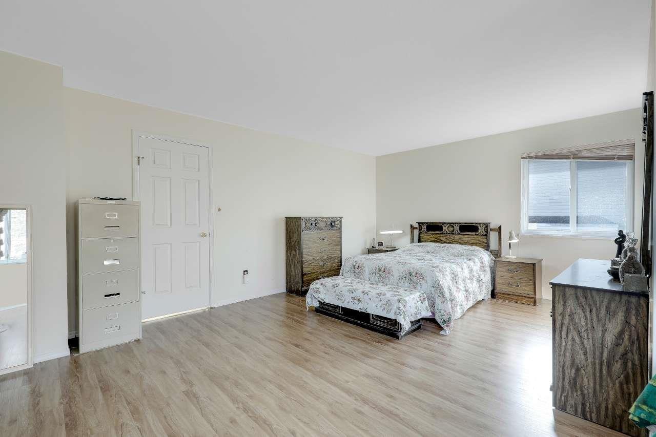9433 164 Street Property Photo 23