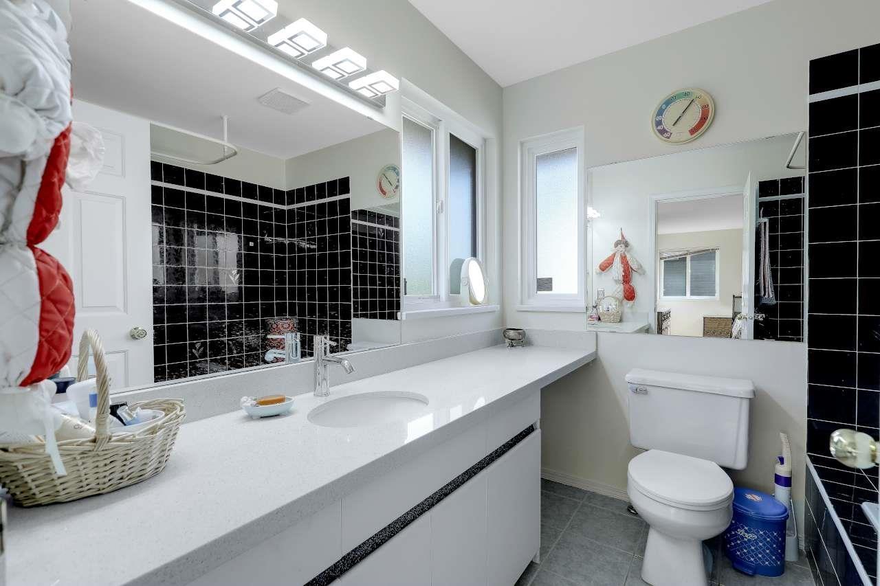 9433 164 Street Property Photo 25