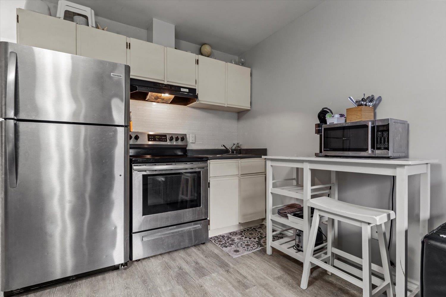 450 Esplanade Avenue #1 Property Photo 15