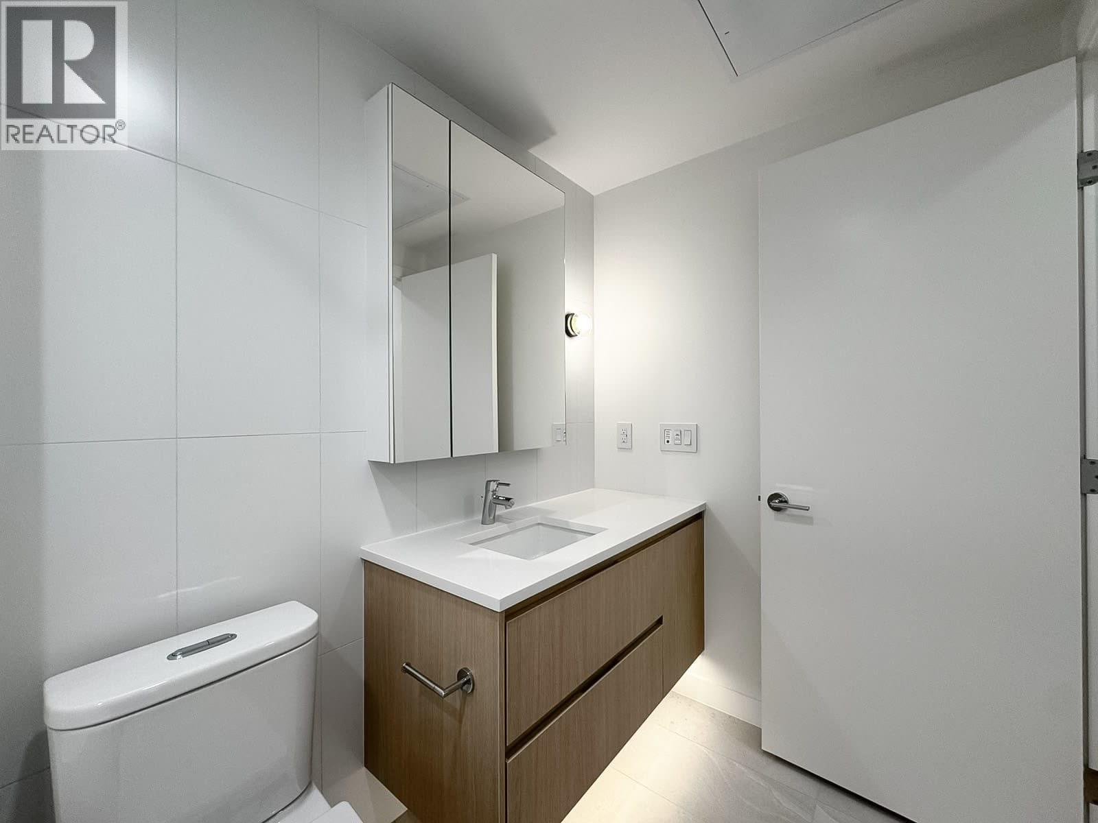 202 588 Harrison Drive Property Photo 13