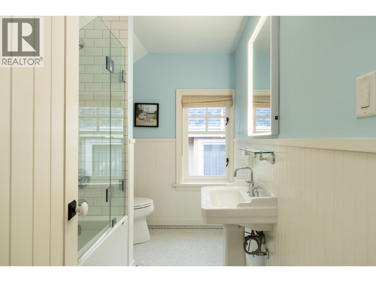 3811 W 26th Avenue Property Photo 17