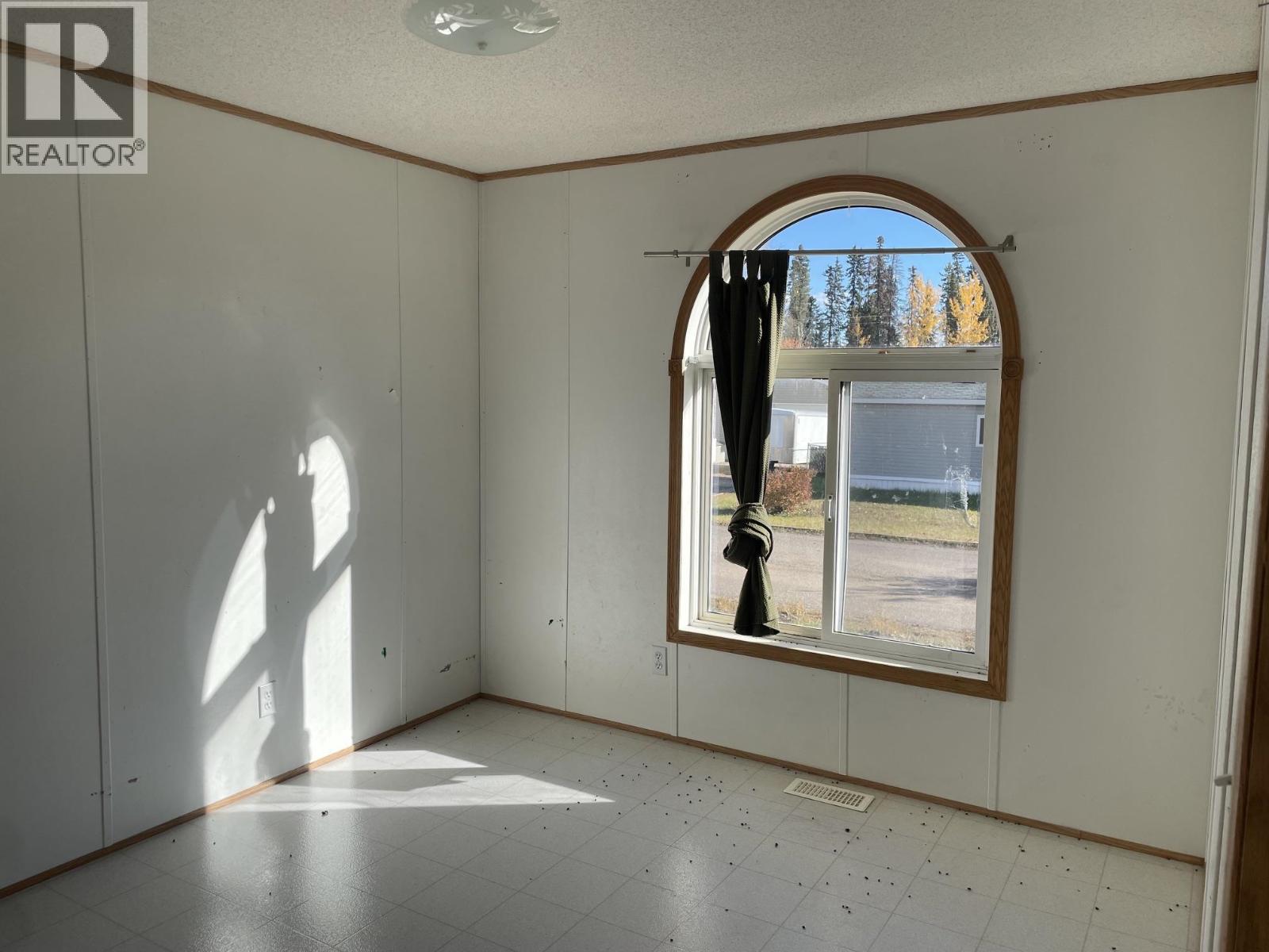 65 5701 Airport Drive Property Photo 5