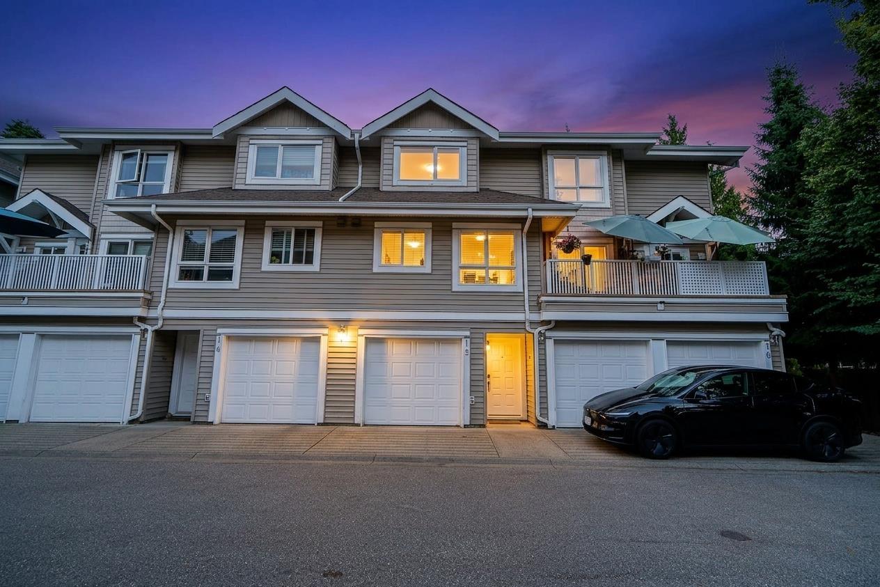 15 8968 208 STREET Property Photo 1