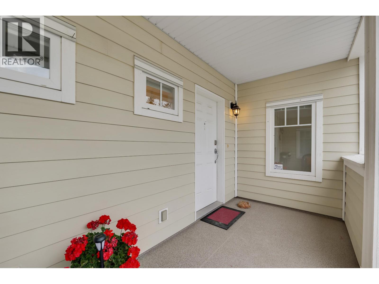 15 1200 Edgewater Drive Property Photo 10