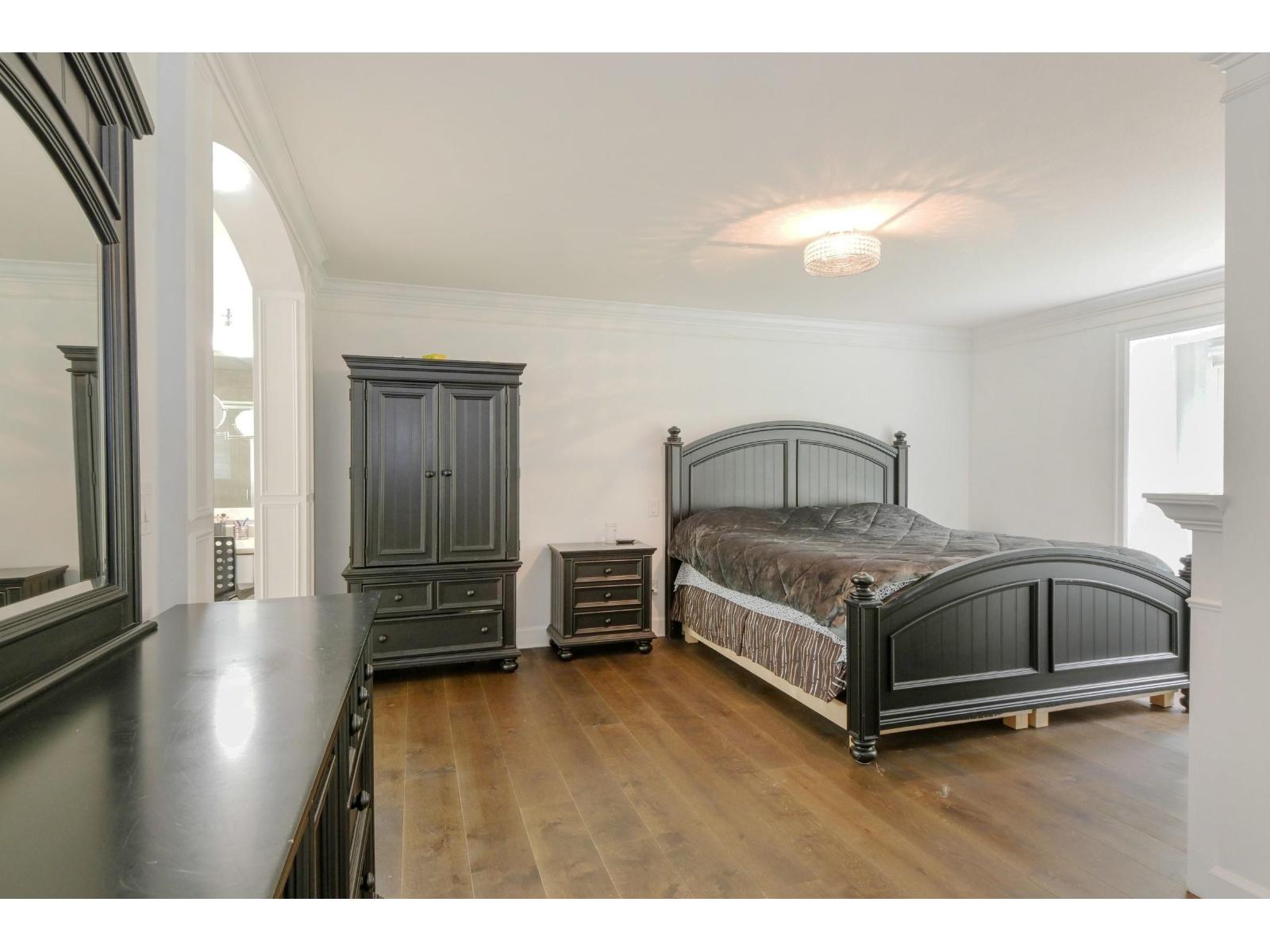 21686 93 Avenue Property Photo 14
