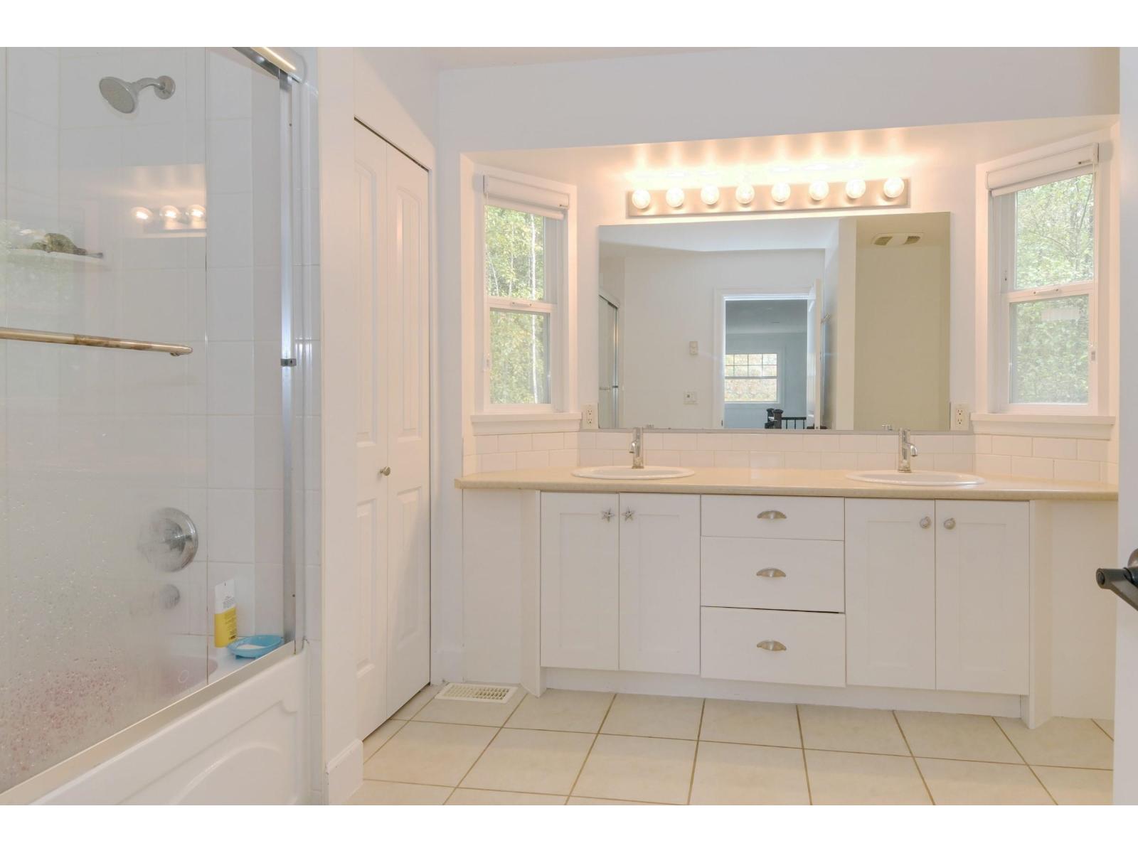 21686 93 Avenue Property Photo 21