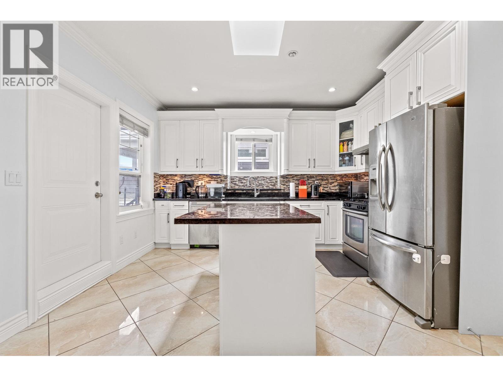 4581 Parker Street Property Photo 14