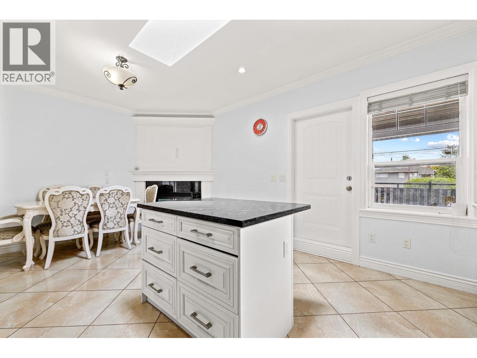 4581 Parker Street Property Photo 17