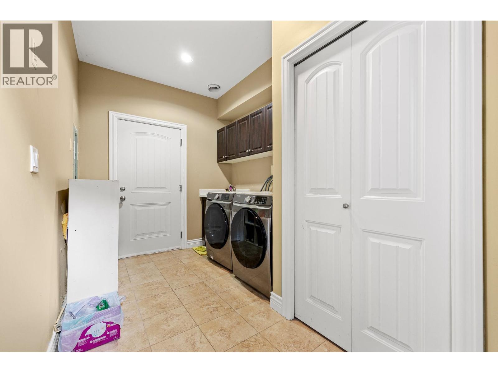 4581 Parker Street Property Photo 36