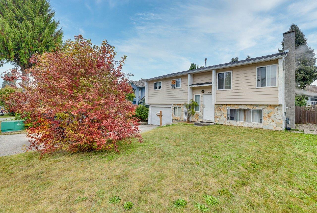 7978 126a Street Property Photo 2