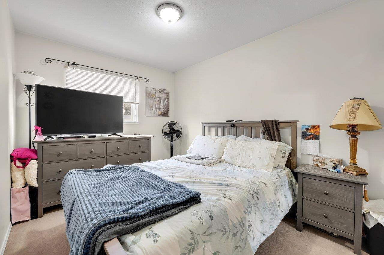 7978 126a Street Property Photo 11