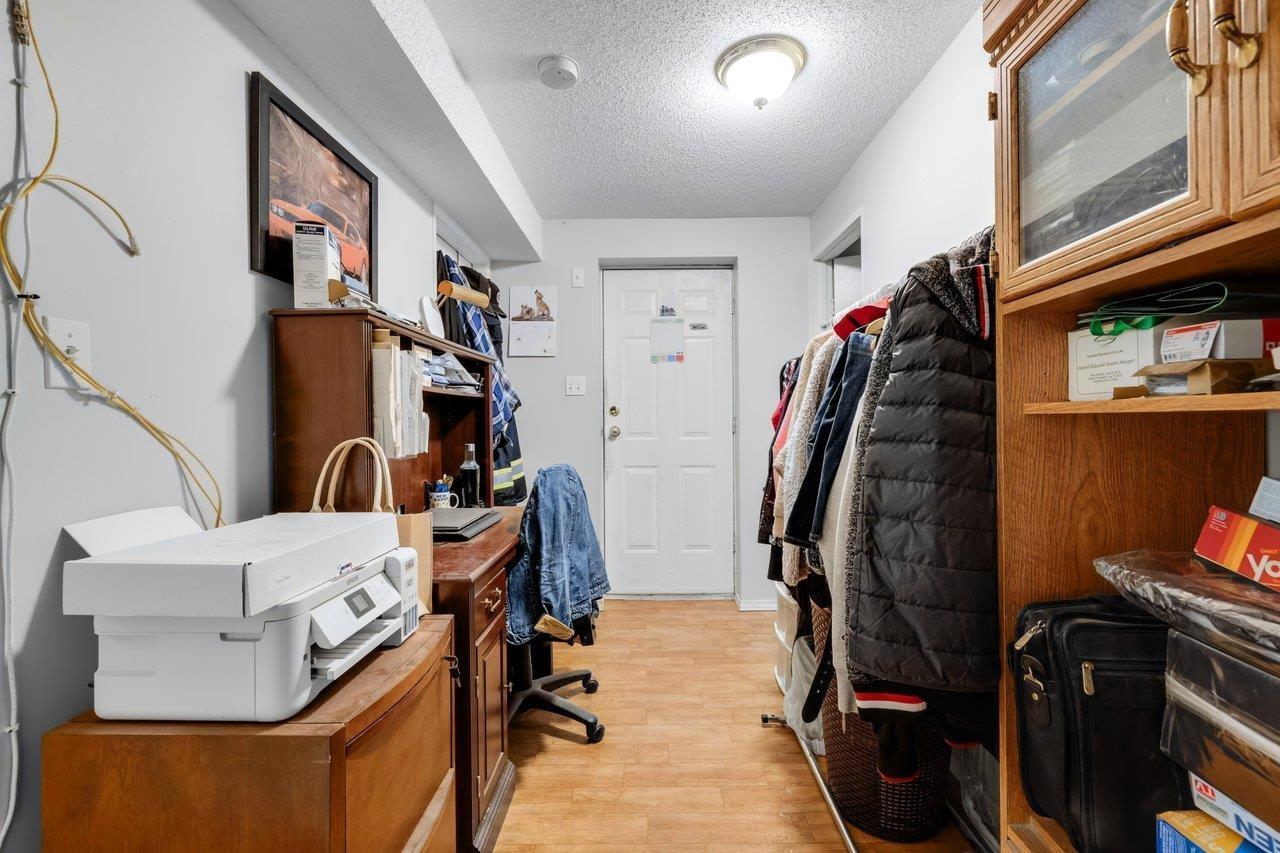 7978 126a Street Property Photo 20