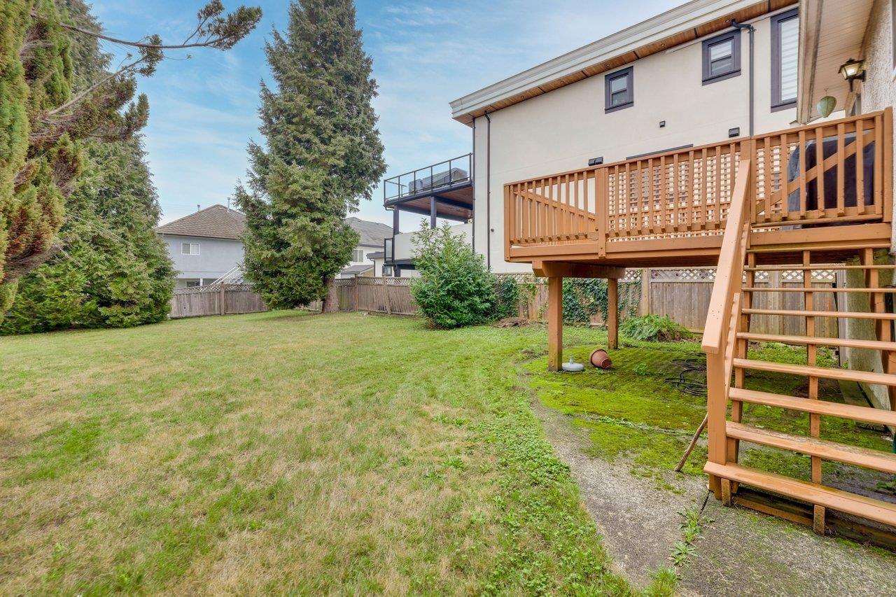 7978 126a Street Property Photo 24