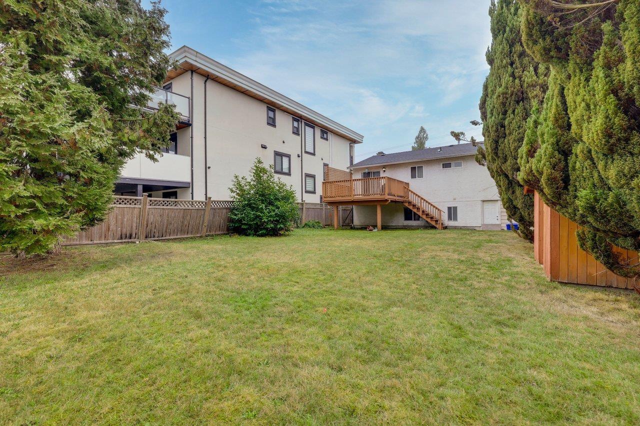 7978 126a Street Property Photo 26