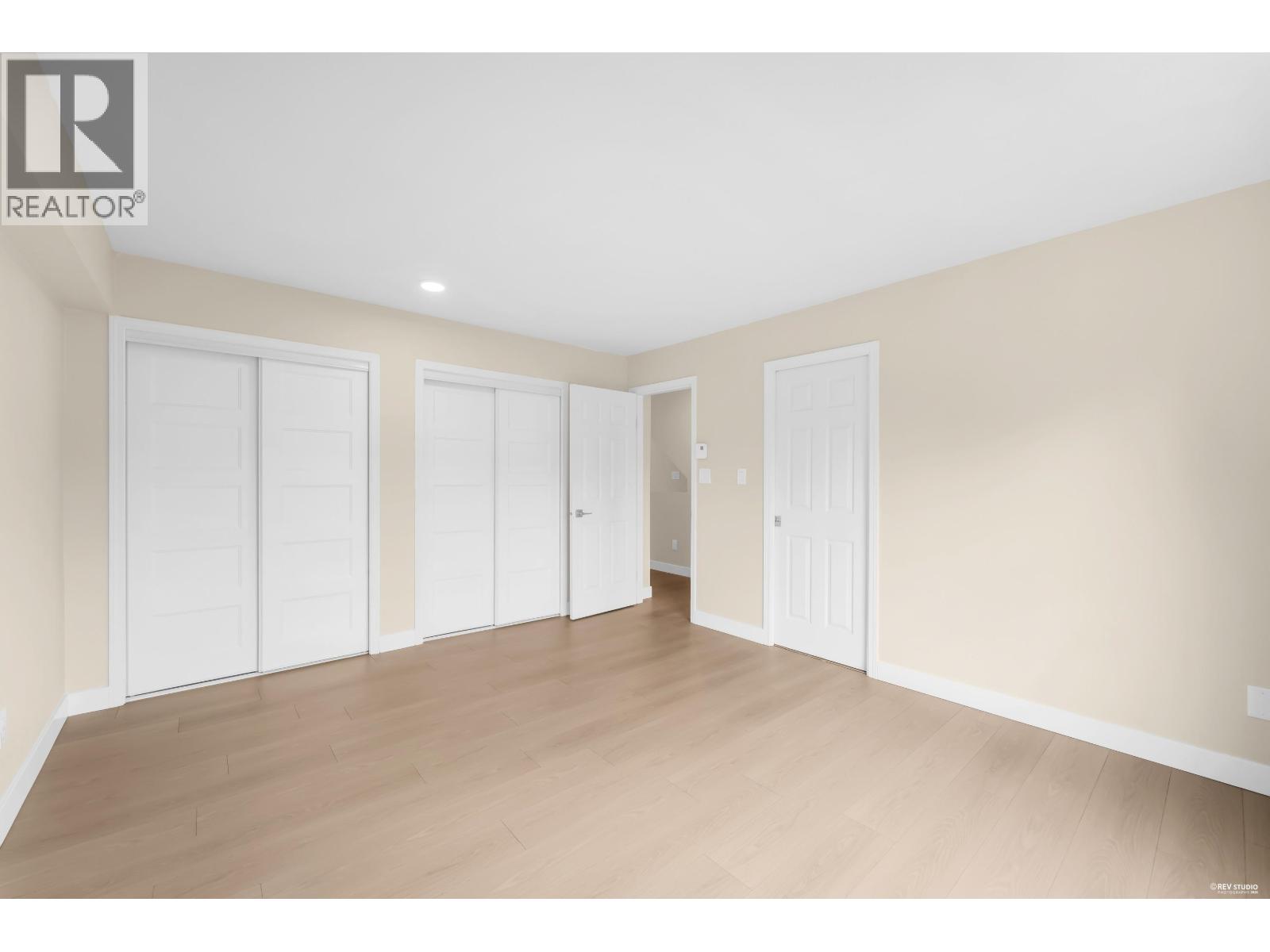 302 8600 Westminster Highway Property Photo 16