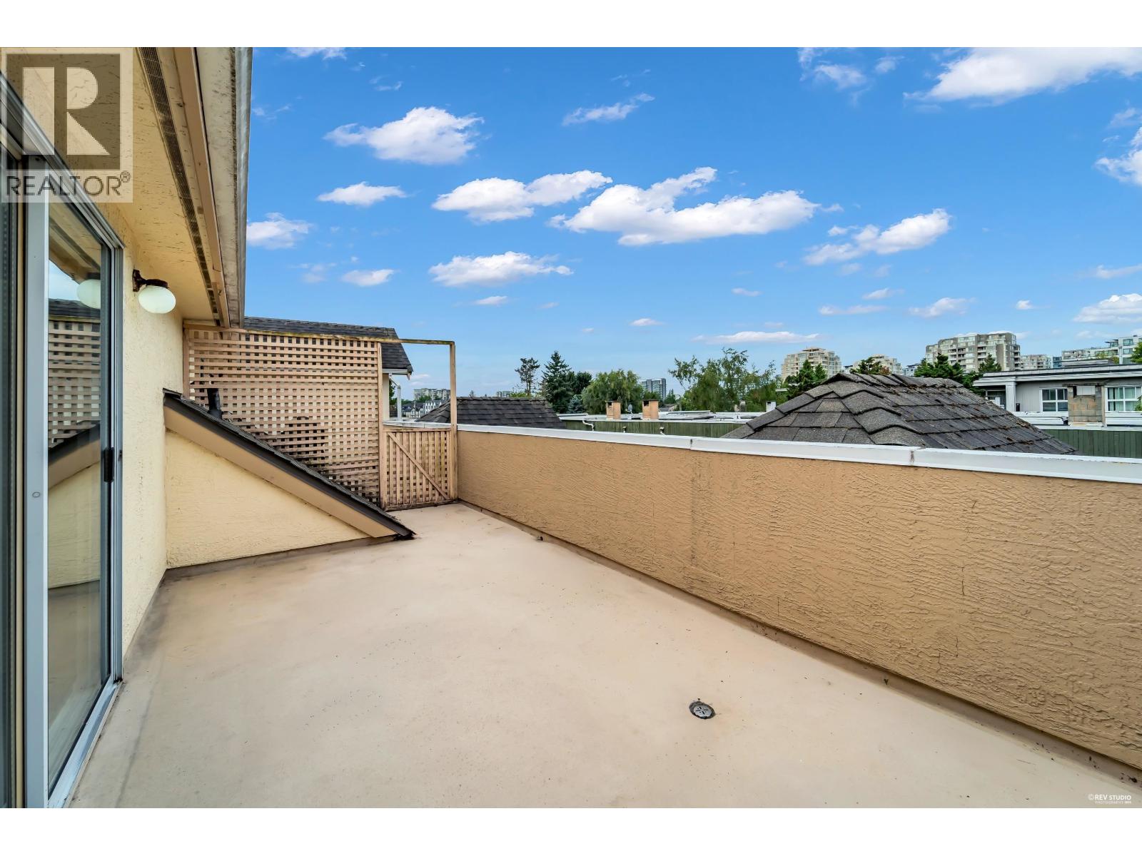 302 8600 Westminster Highway Property Photo 23