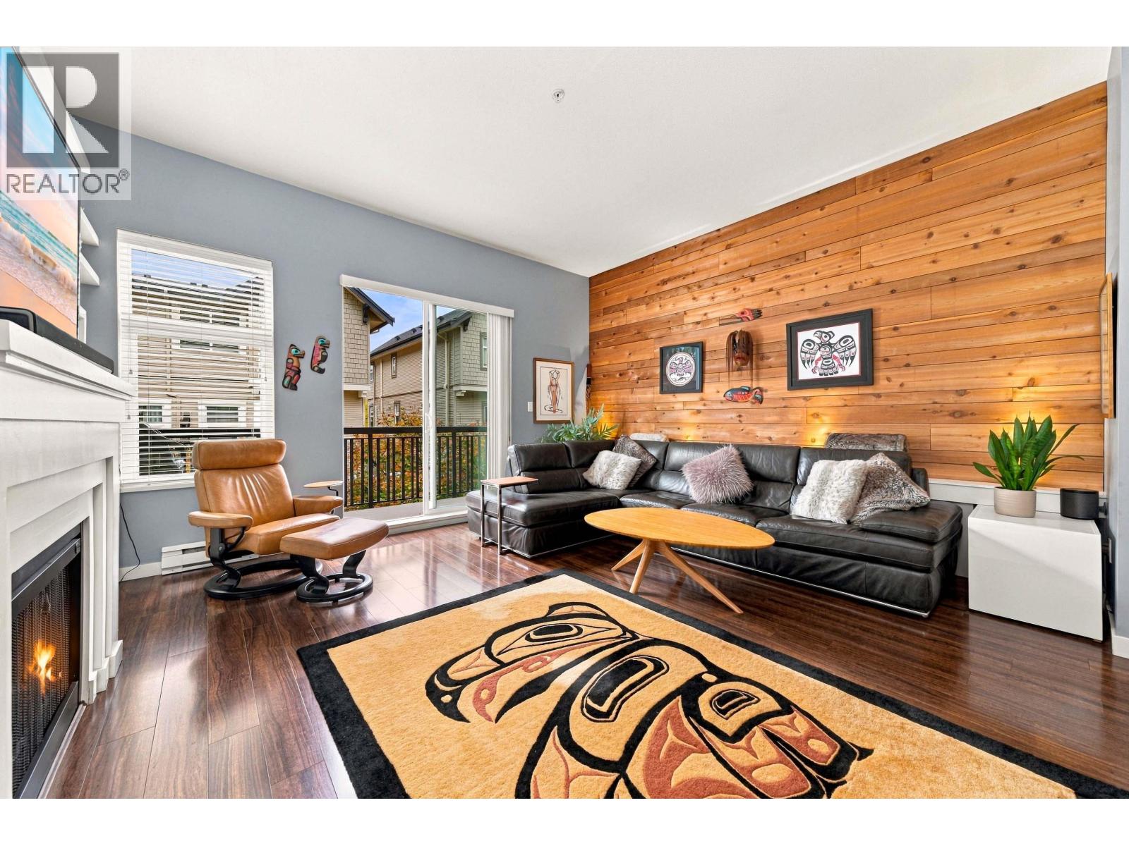 709 PREMIER STREET Property Photo 1