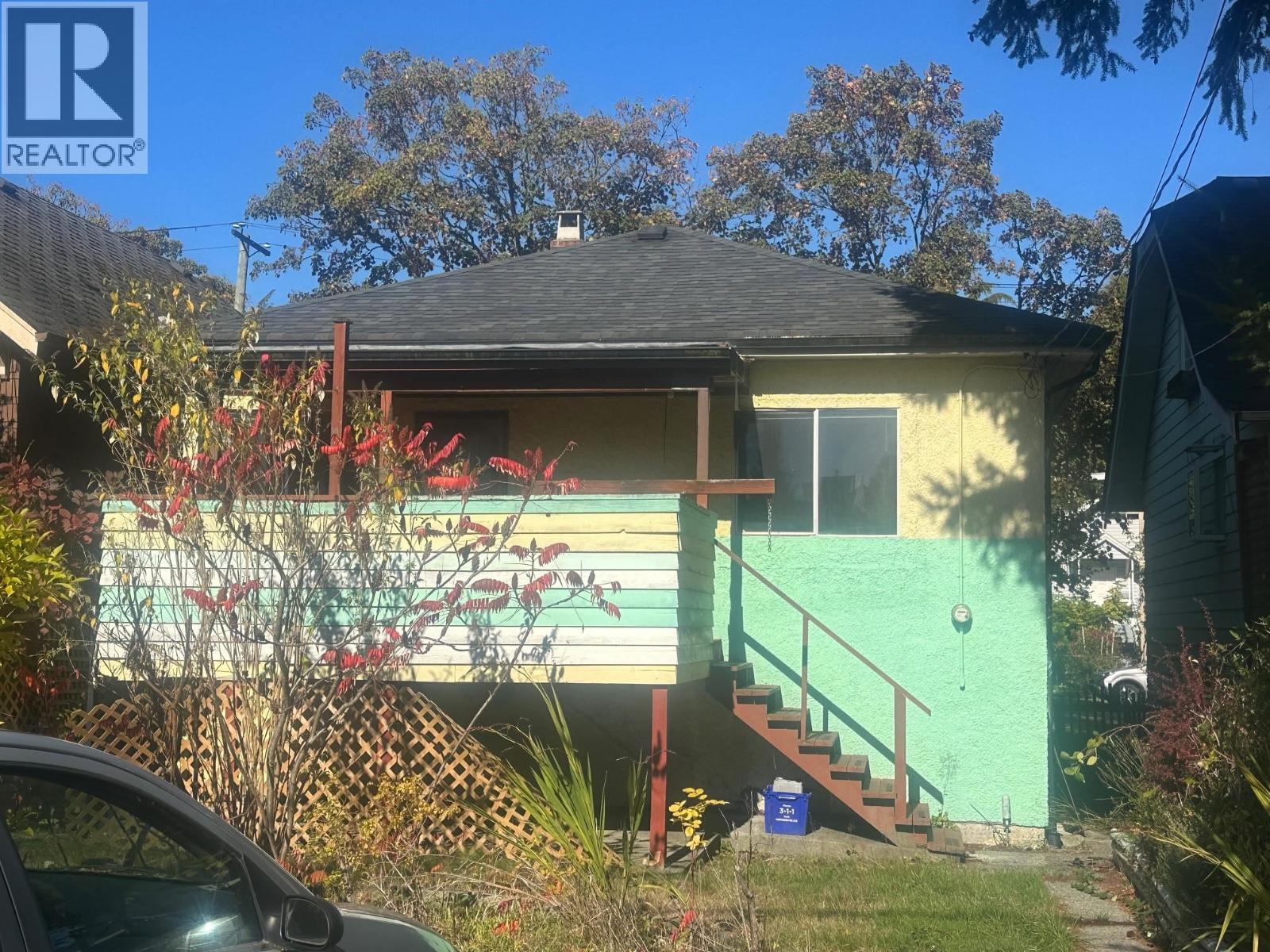 3212 W 6th Avenue Property Photo 3