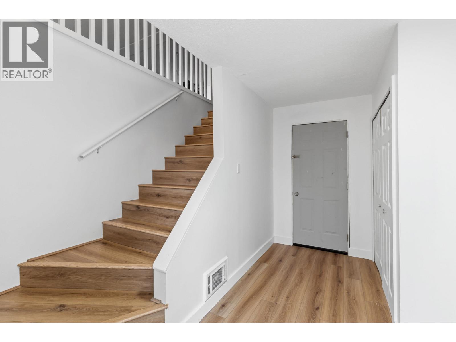 5659 Brock Drive Property Photo 14