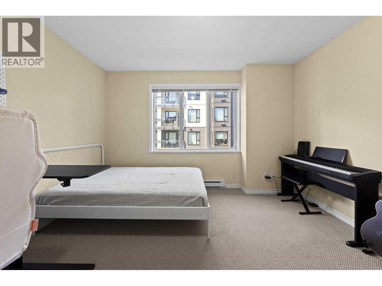 13 621 Langside Avenue Property Photo 12