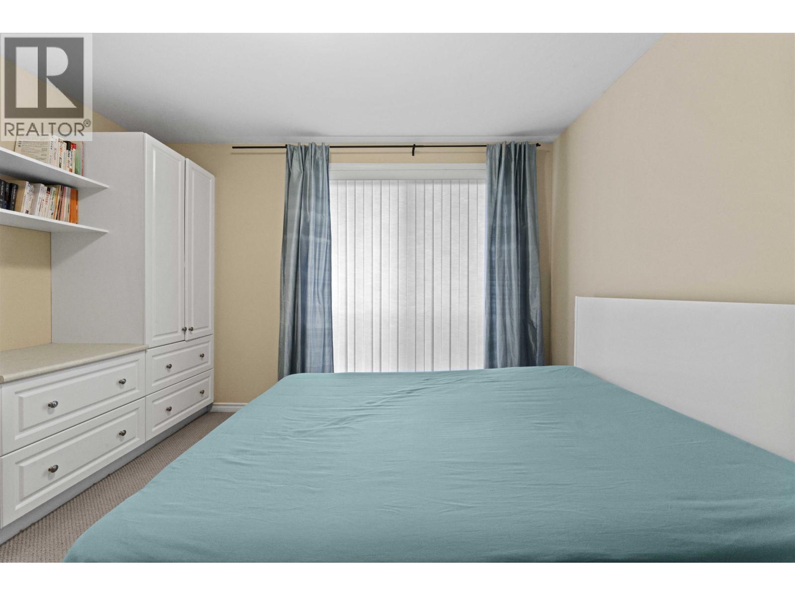 13 621 Langside Avenue Property Photo 16