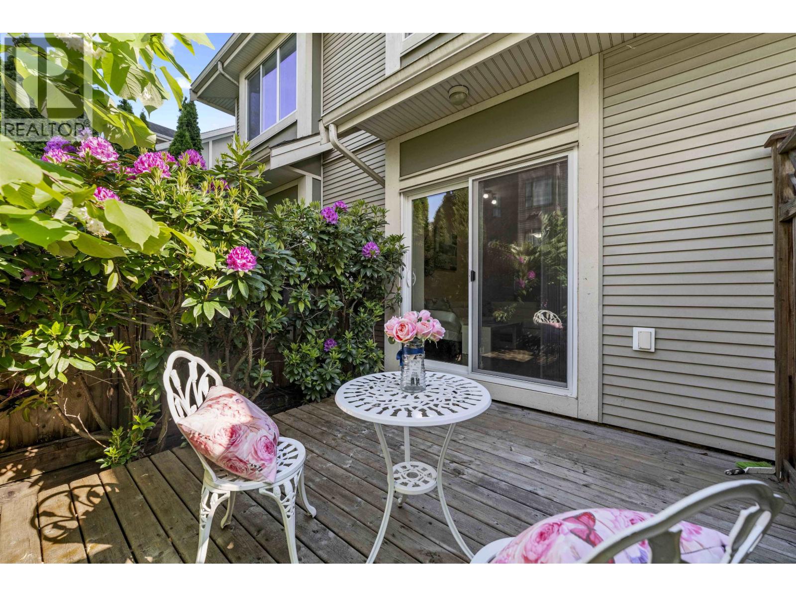 13 621 Langside Avenue Property Photo 21