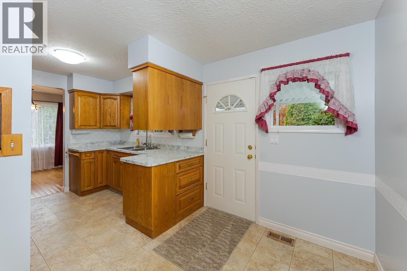 1111 Tabor Boulevard Property Photo 9