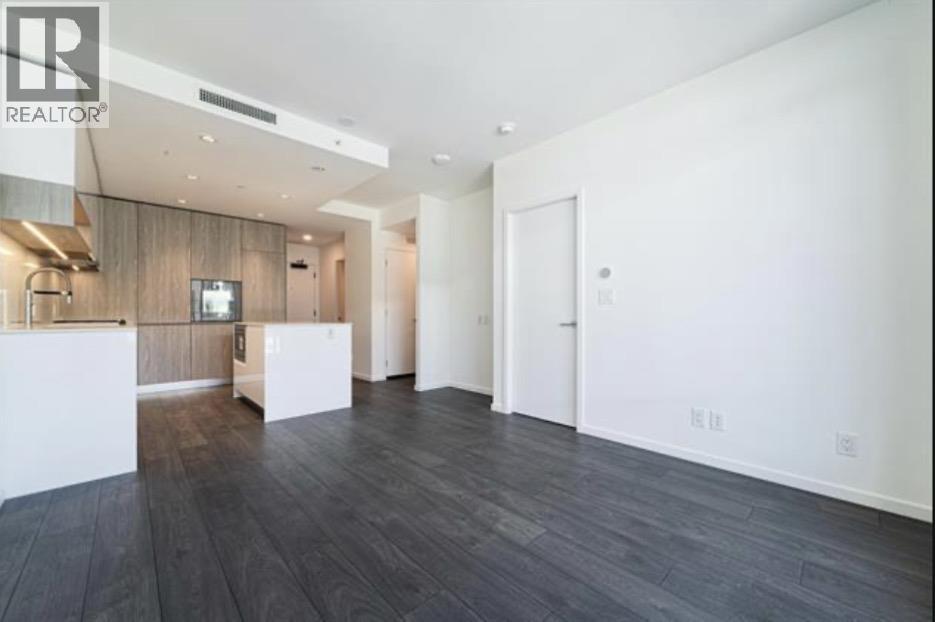 914 6500 Minoru Boulevard Property Photo 6