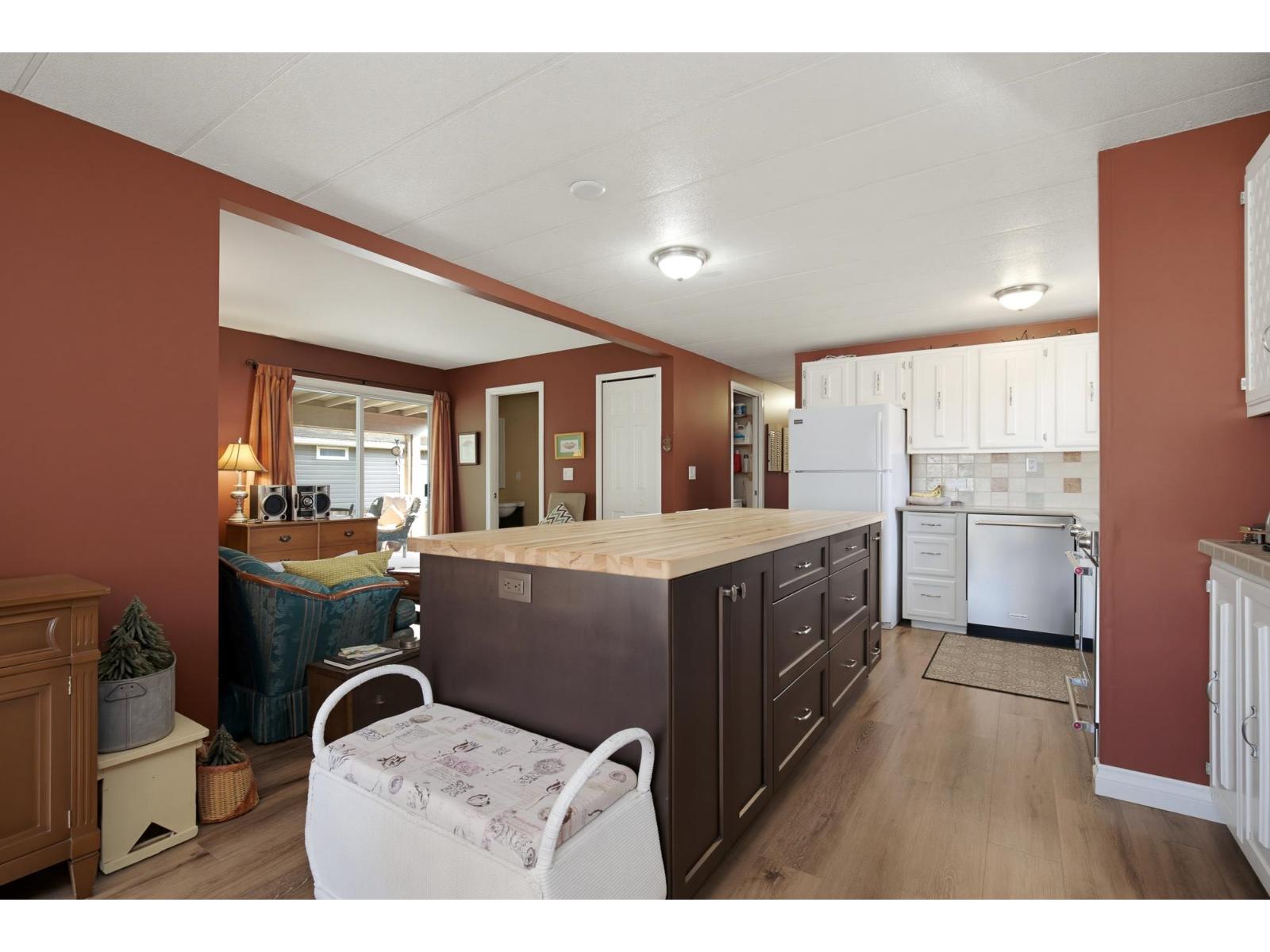 31590 Oakridge Crescent Property Photo 10