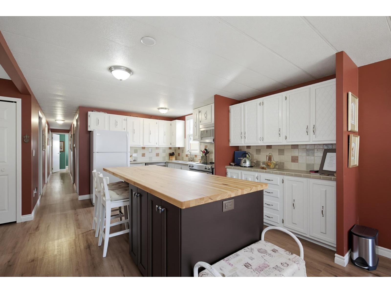 31590 Oakridge Crescent Property Photo 11