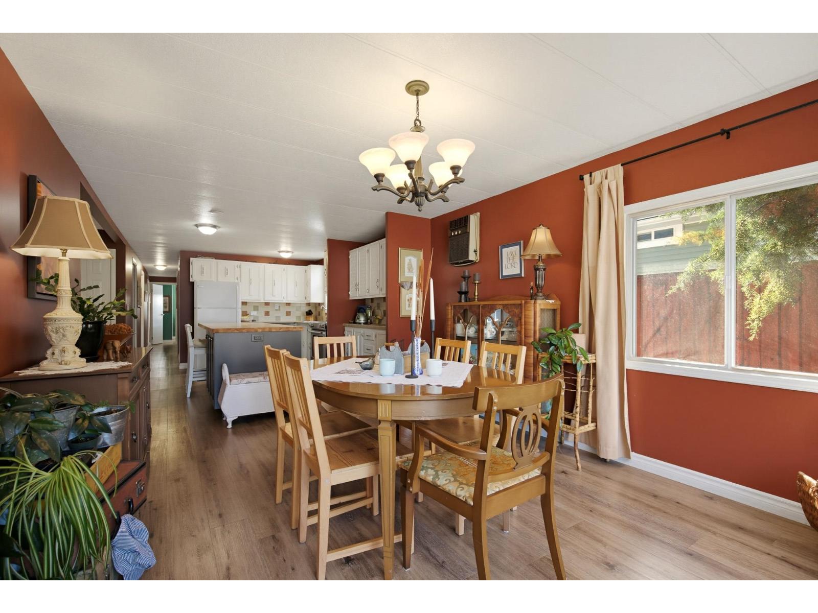 31590 Oakridge Crescent Property Photo 14