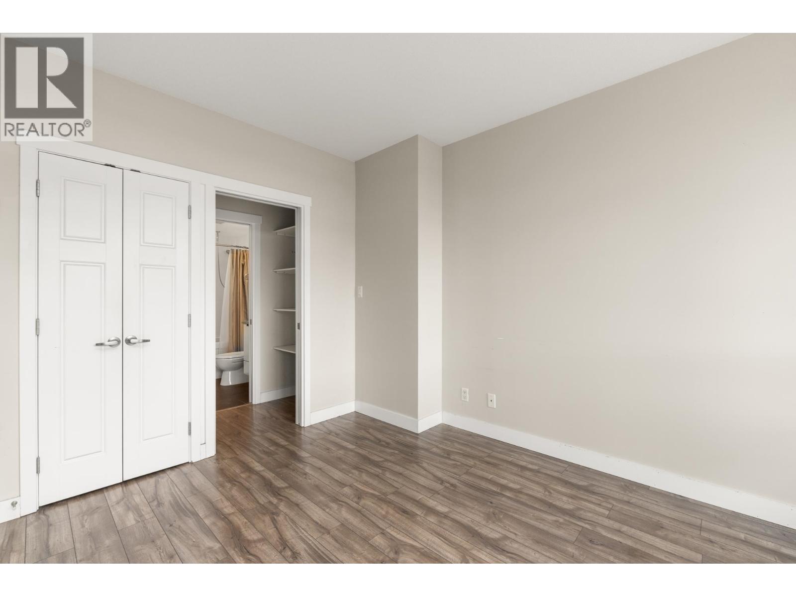 802 2968 Glen Drive Property Photo 15