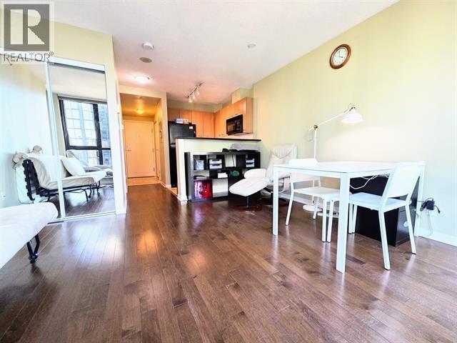 1109 1367 Alberni Street Property Photo 7