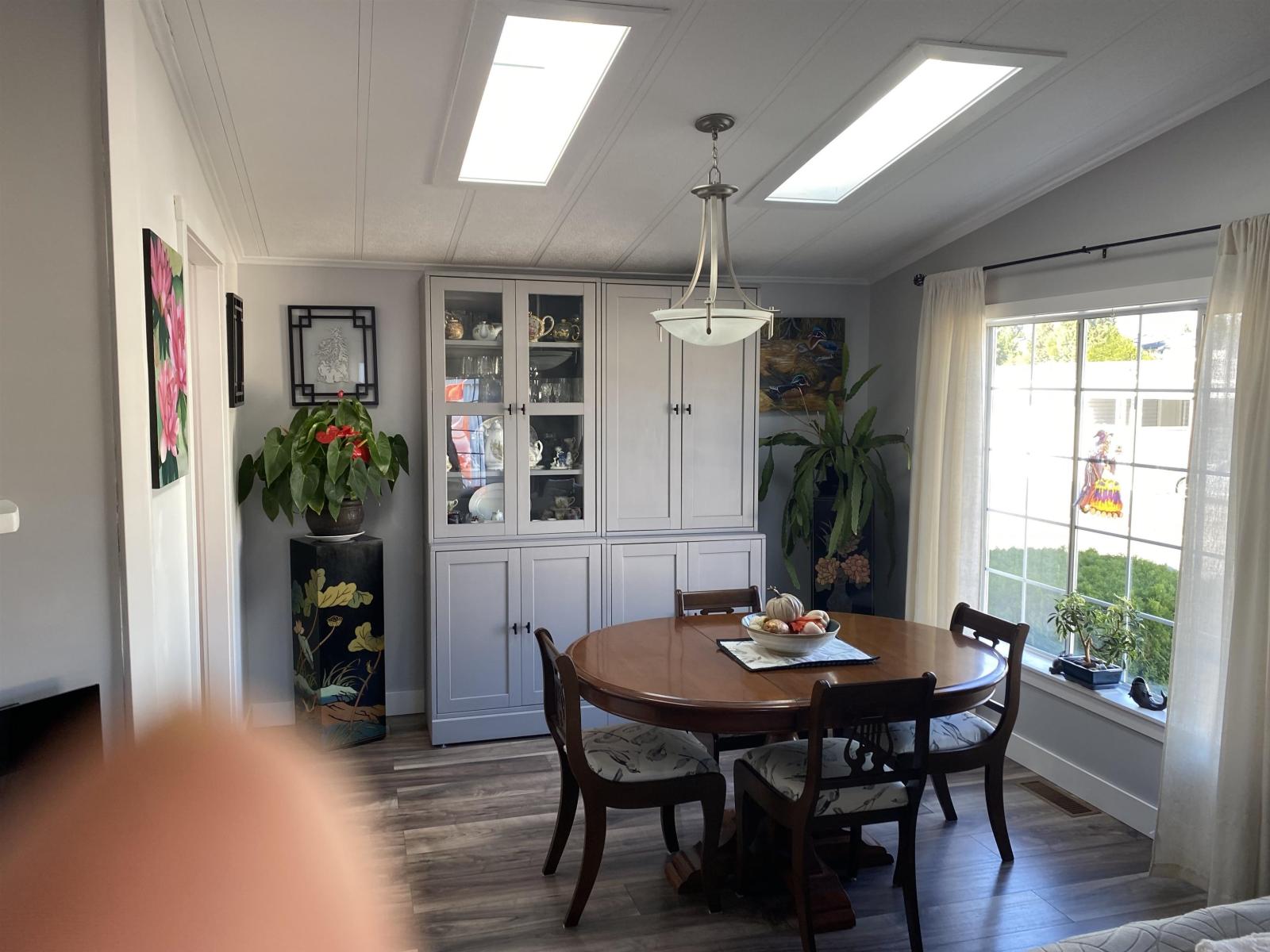 24 13507 81 Street Property Photo 7